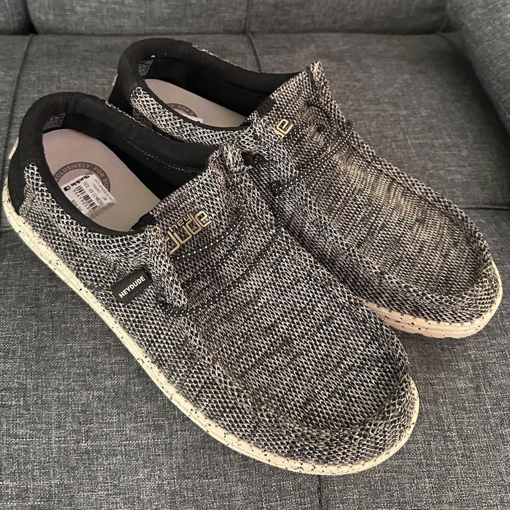 HEYDUDE Shoes (Never worn)